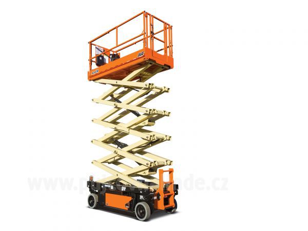 Nůžková plošina JLG 4045R